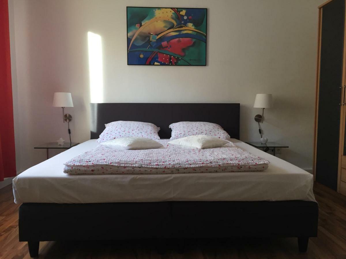 Lorenz Apartment